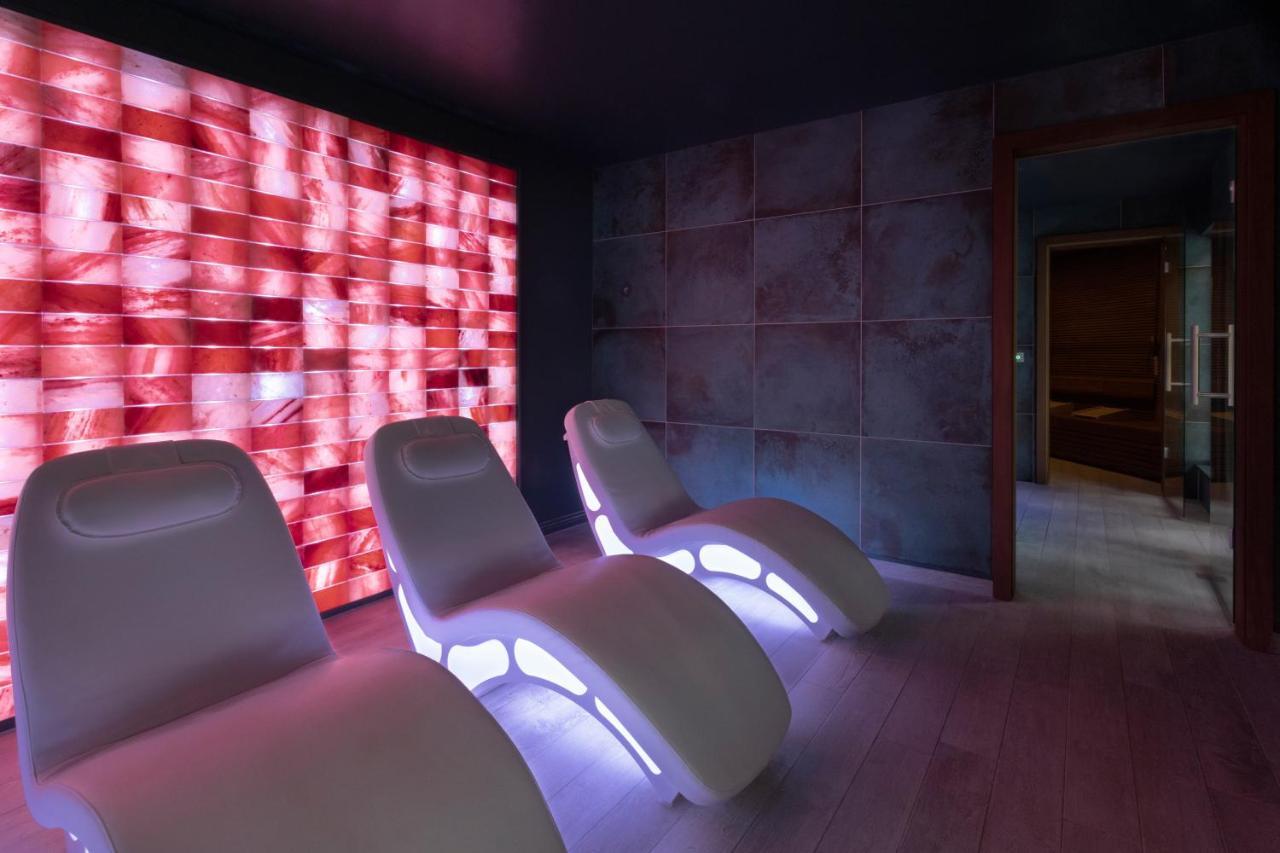 Golf View Hotel & Spa 네언 외부 사진