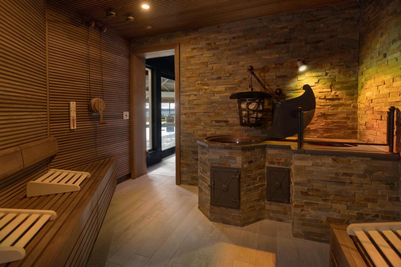Golf View Hotel & Spa 네언 외부 사진
